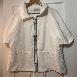 Chico’s lightweight short sleeve jacket Zenergy size 2